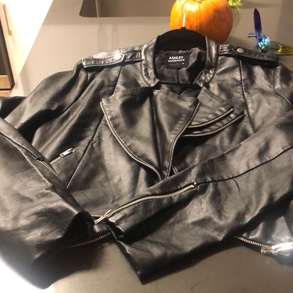 Jacket - Picture 7 of 8